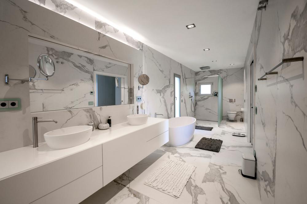 Salle de bains en marbre